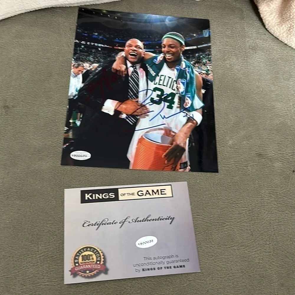 Boston Celtics 2008, NBA champions signed doc rivers  Paul Pearce photo
